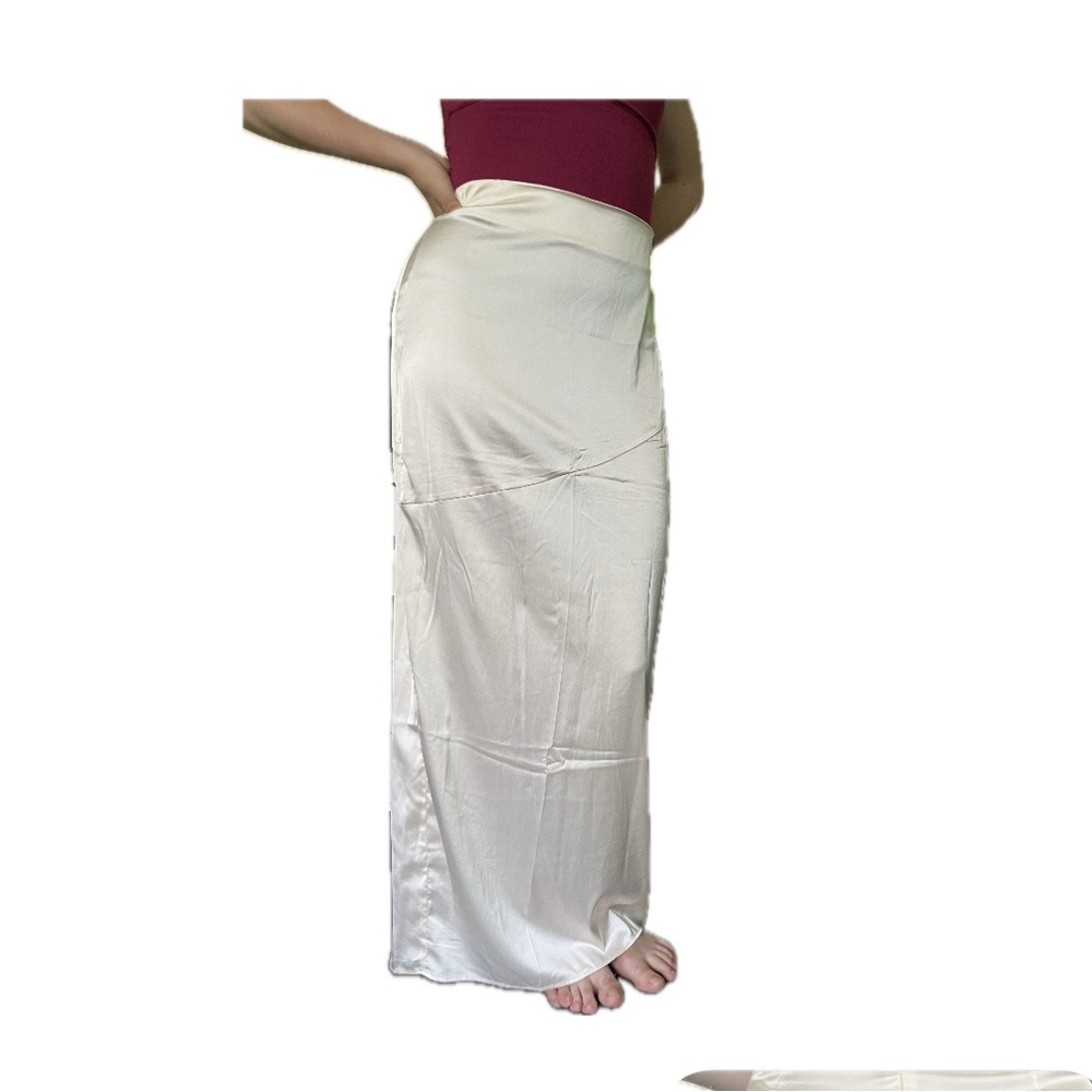 NEW!!Forever 21 satin skirt